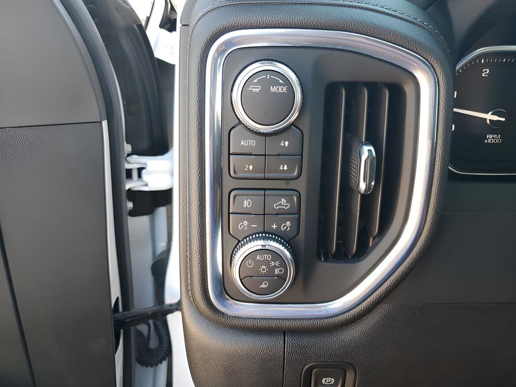 Used 2023 GMC Sierra 3500 Denali image 32