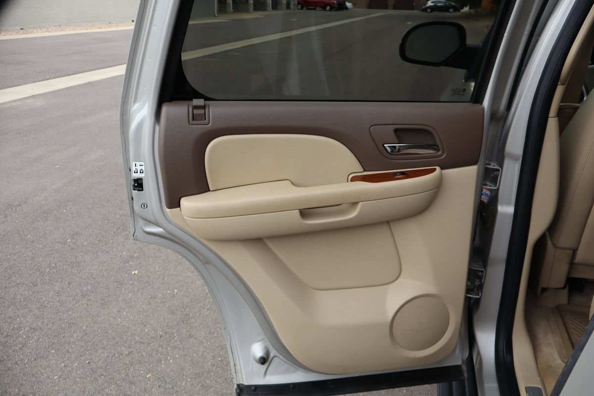 Used 2008 GMC Yukon SLT AWD/4WD image 25