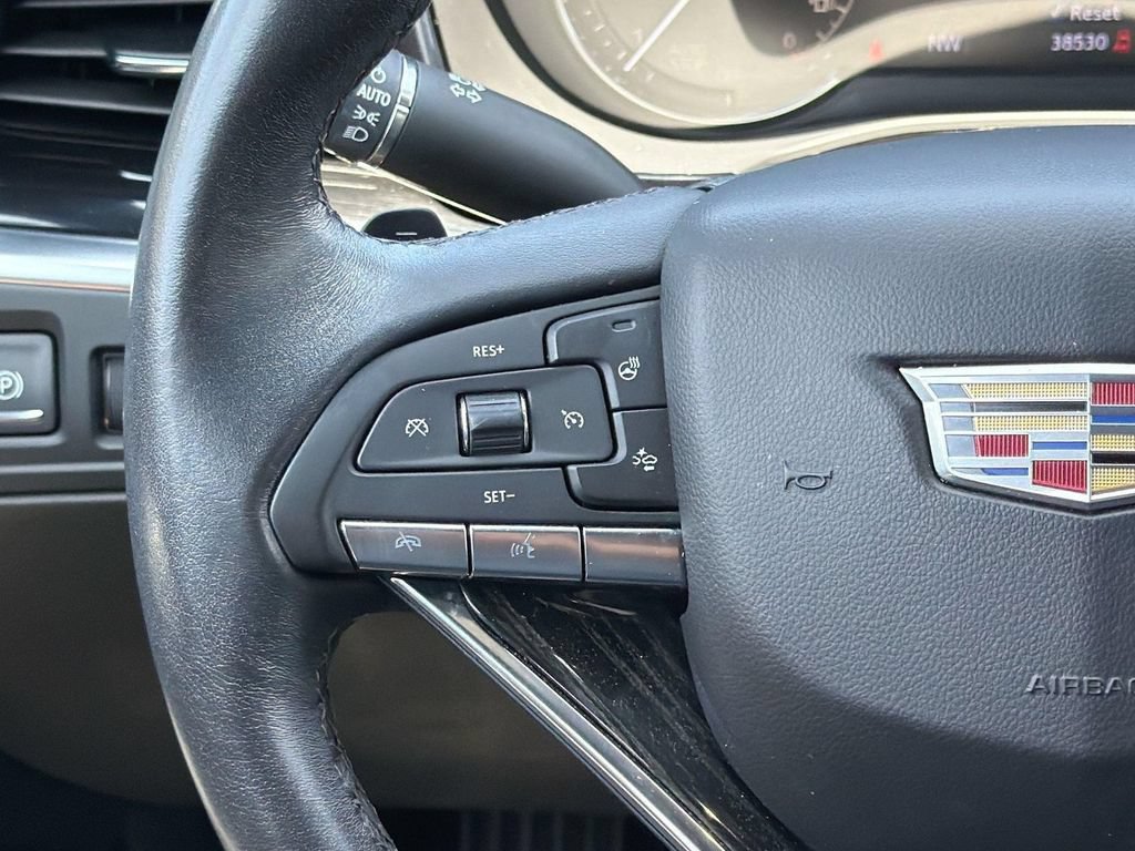 Certified 2023 Cadillac XT6 Premium Luxury FWD image 9