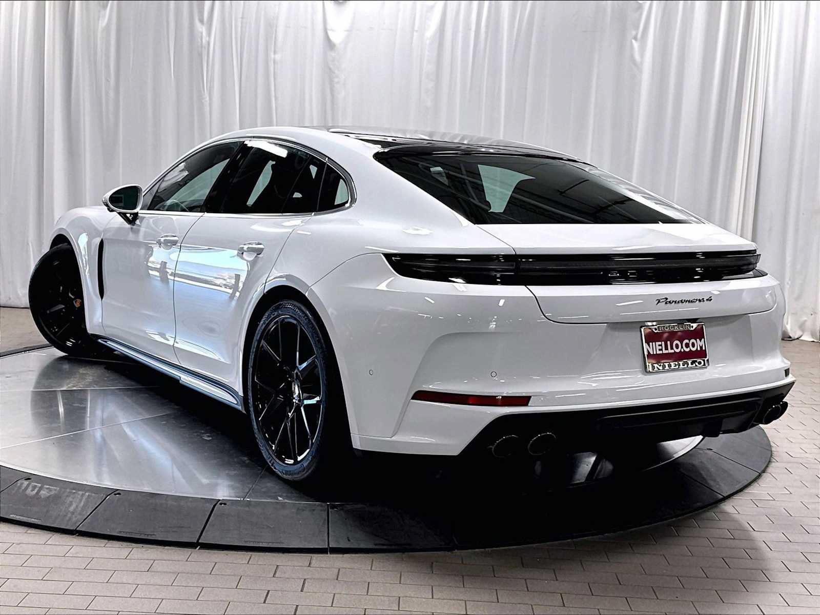 New 2026 Porsche Panamera 4 AWD/4WD image 3