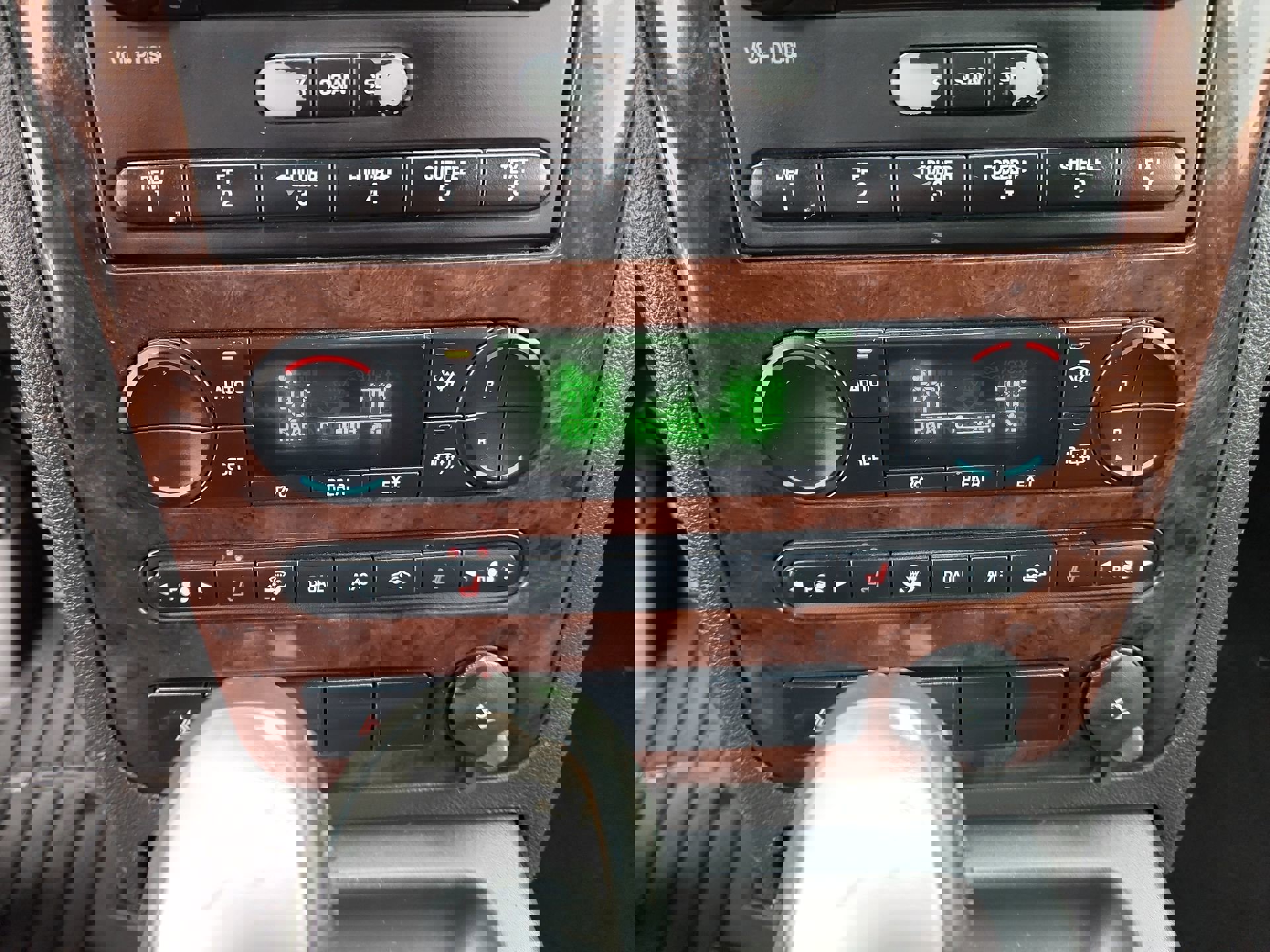 Used 2005 Ford Freestyle Limited image 17