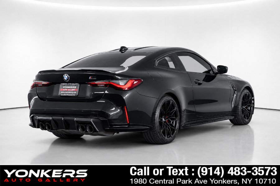 Used 2021 BMW M4 Competition w/ M Carbon Exterior Package RWD image 6