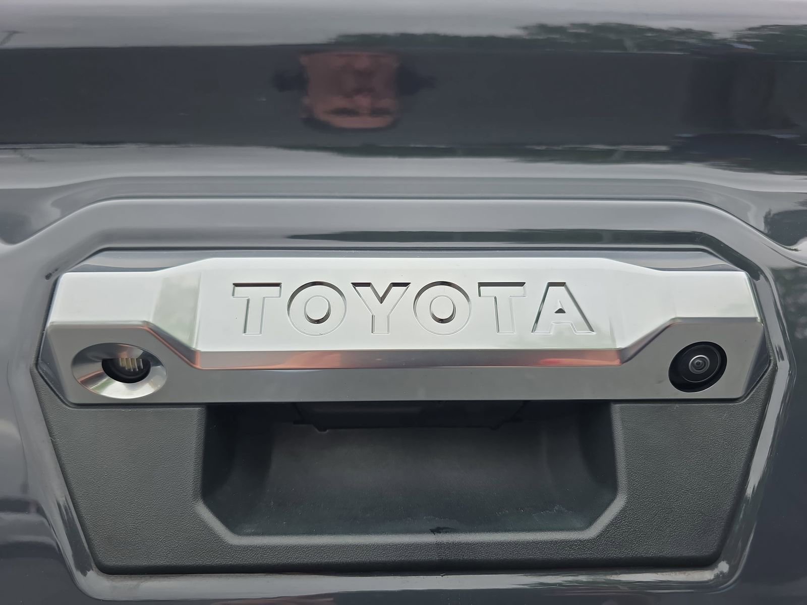 Used 2025 Toyota Tacoma Limited AWD/4WD image 13