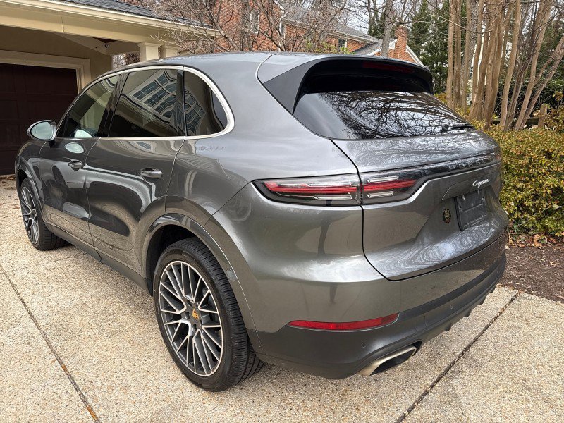 Used 2020 Porsche Cayenne image 4