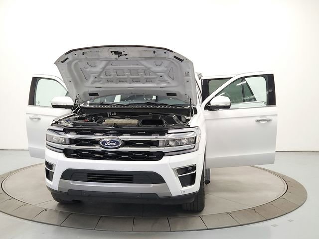 Used 2024 Ford Expedition Limited image 10