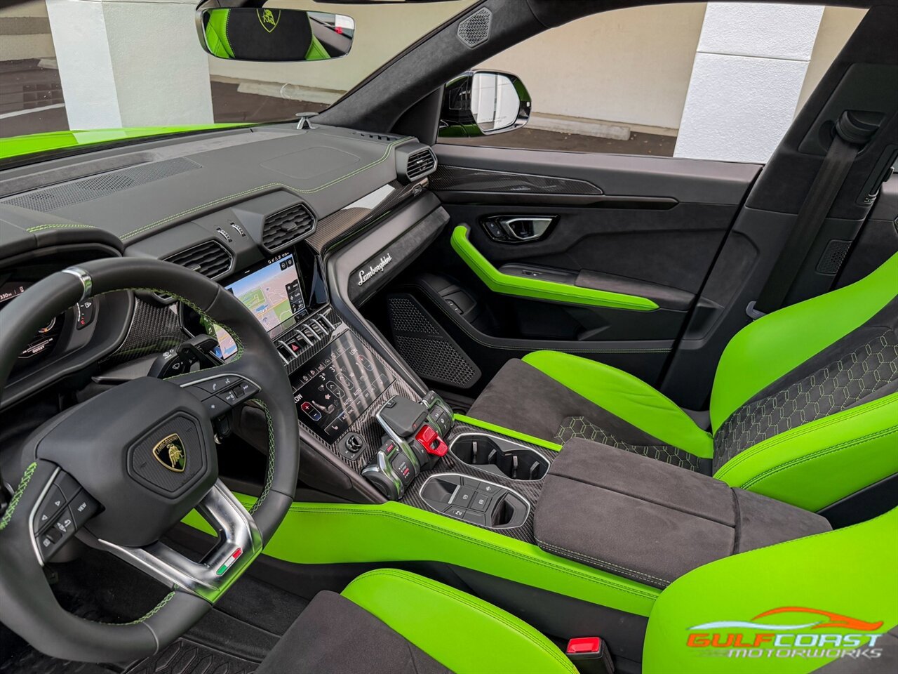 Used 2021 Lamborghini Urus image 14