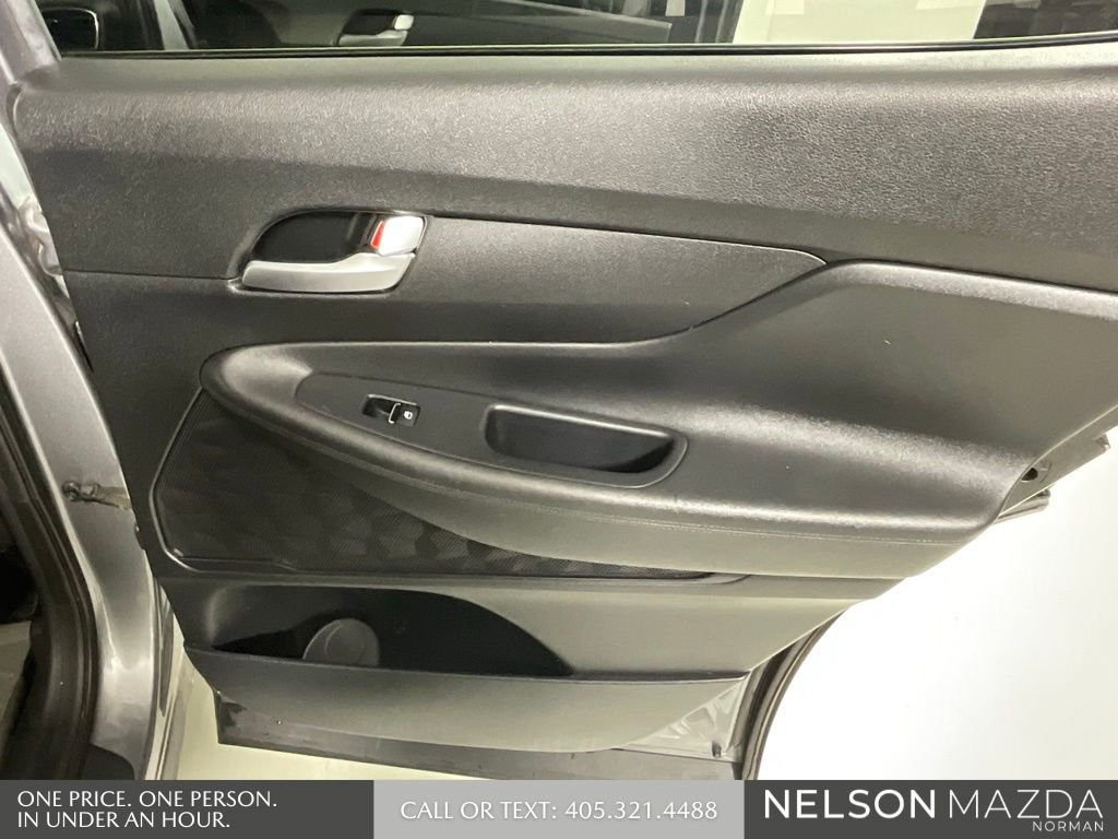 Used 2020 Hyundai Santa Fe SE image 22