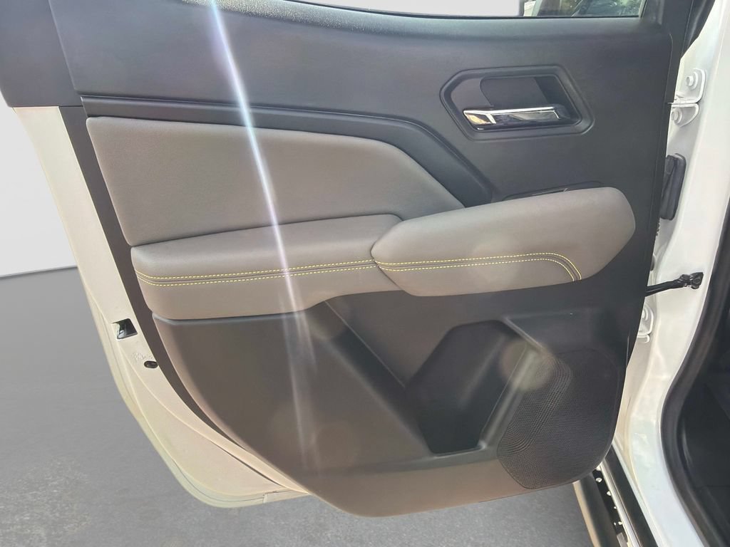Used 2024 Chevrolet Colorado ZR2 w/ ZR2 Convenience Package III AWD/4WD image 13