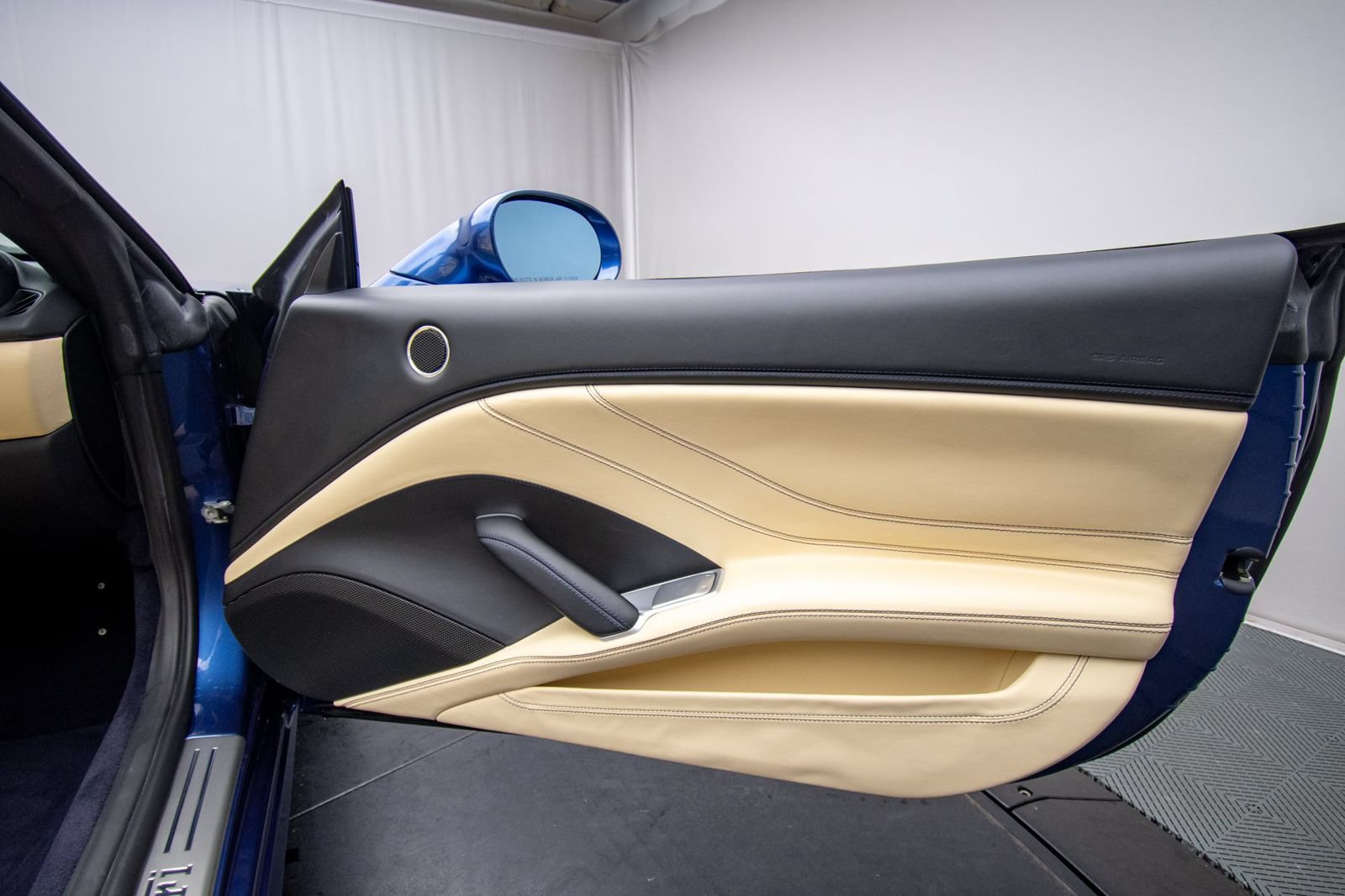 Used 2016 Ferrari California T RWD image 48
