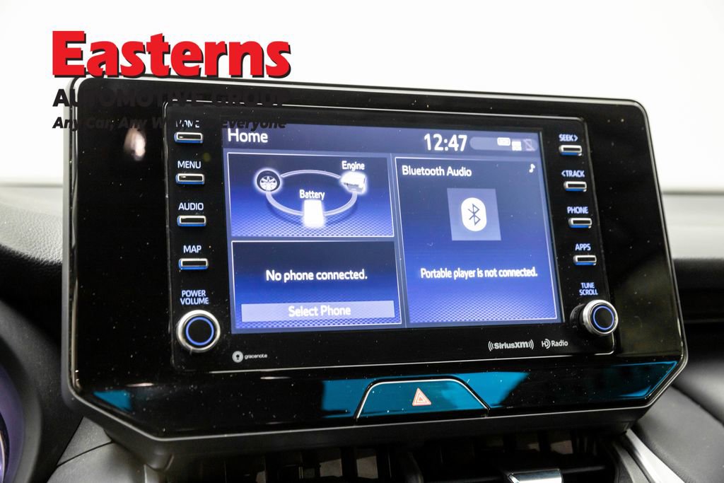 Used 2022 Toyota Venza LE image 18