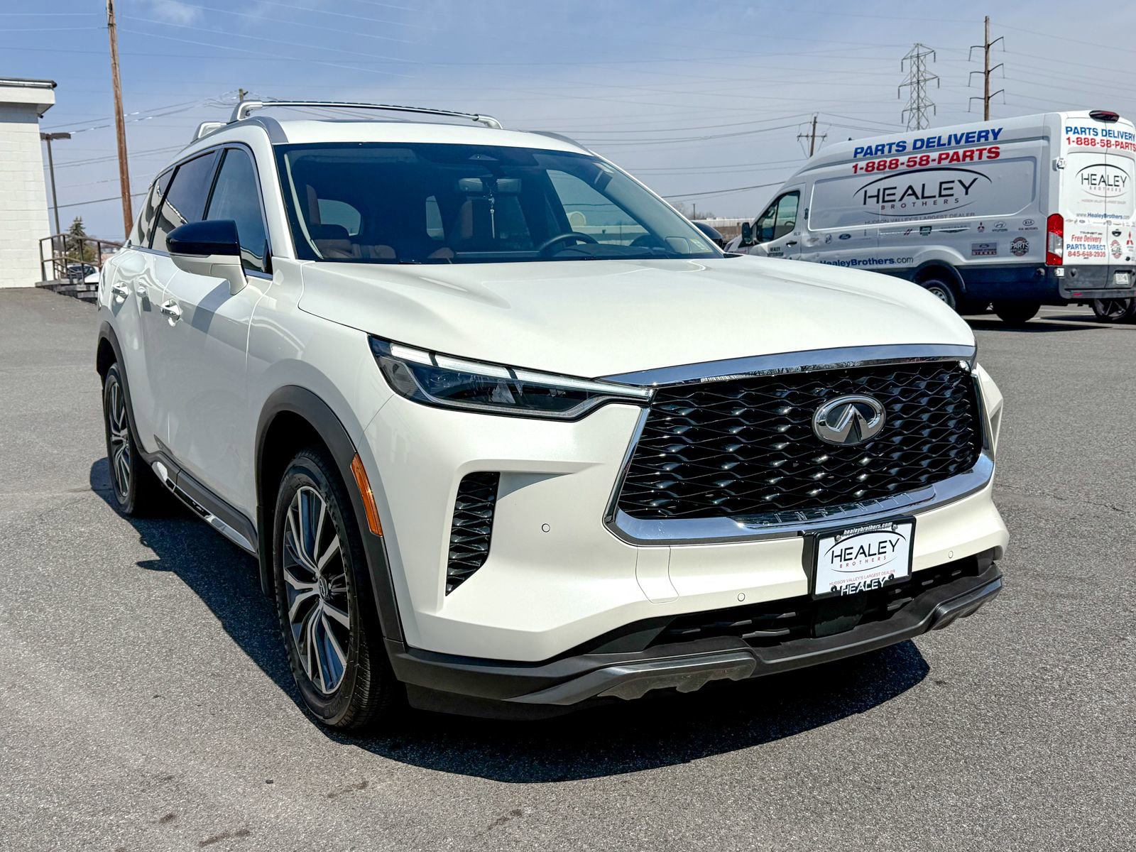 Used 2024 INFINITI QX60 Sensory w/ Vision Package