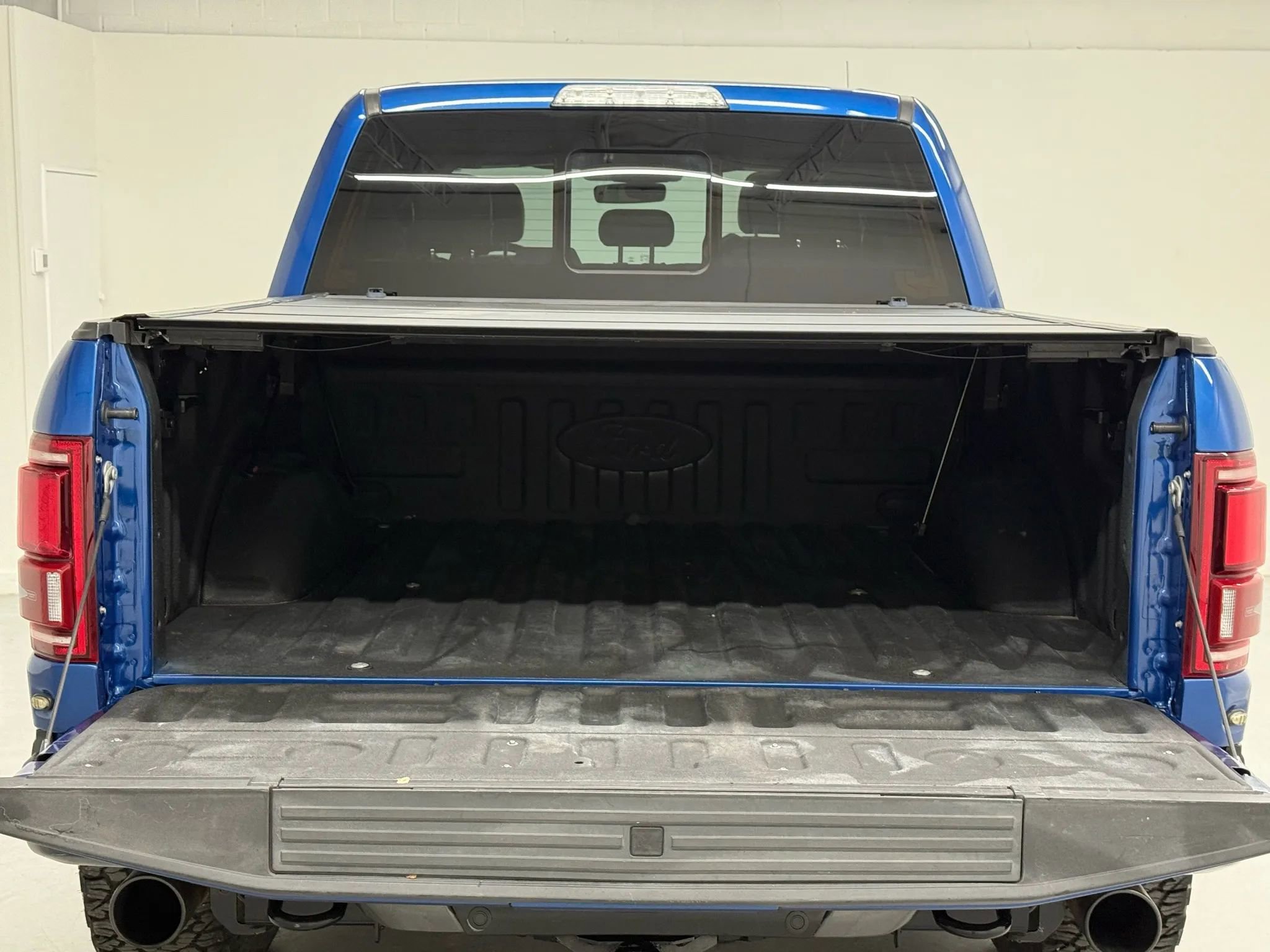 Used 2018 Ford F150 Raptor w/ Equipment Group 802A Luxury AWD/4WD image 37