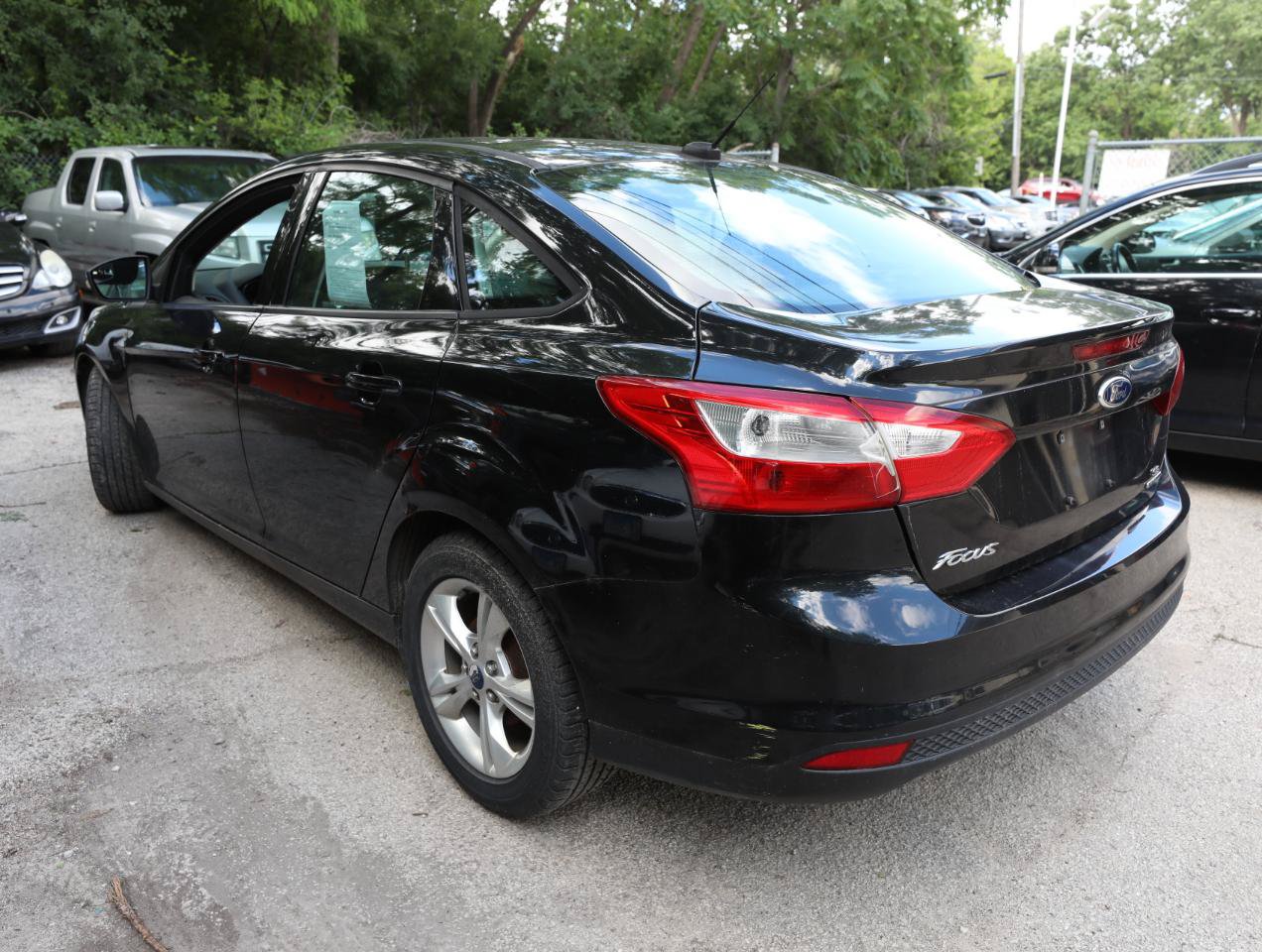 Used 2014 Ford Focus SE FWD image 8