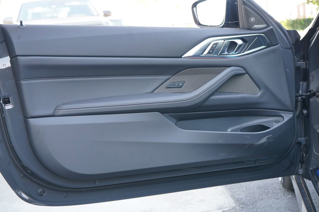 New 2026 BMW 430i Coupe w/ M Sport Package image 9