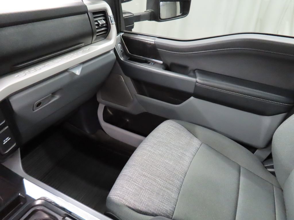 Used 2023 Ford F250 XLT w/ XLT Premium Package AWD/4WD image 35