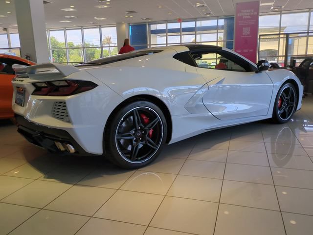 Used 2021 Chevrolet Corvette Stingray Premium Cpe w/ Z51 Performance Package RWD image 5