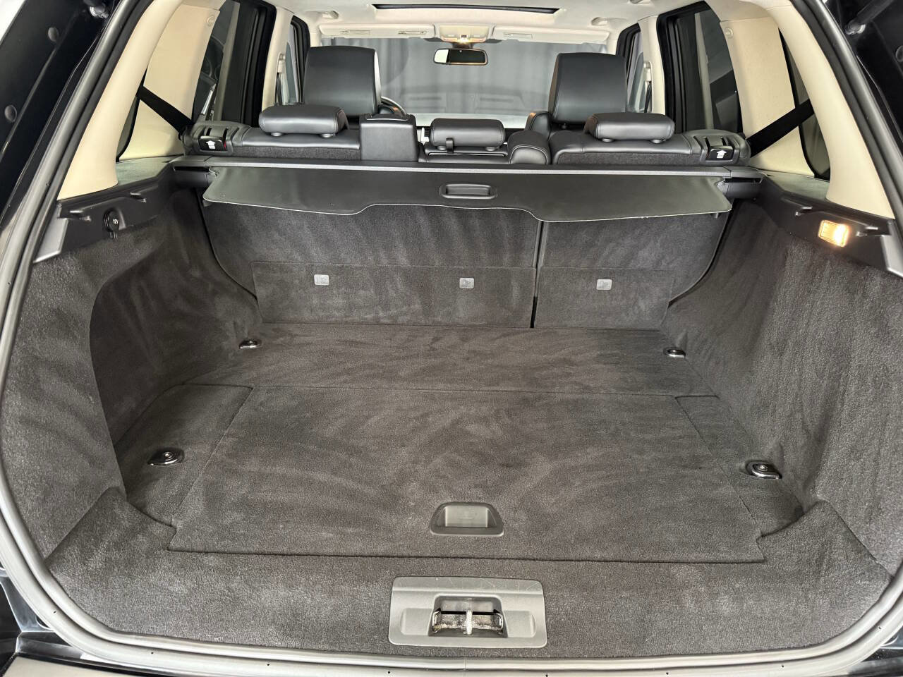 Used 2009 Land Rover Range Rover Sport Supercharged image 24