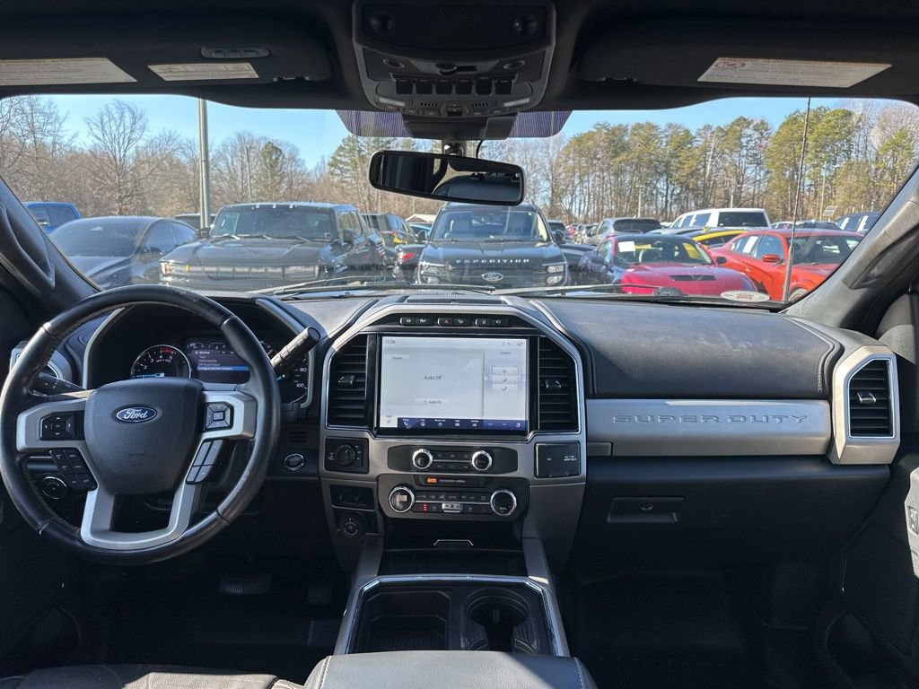 Used 2022 Ford F250 Lariat w/ Black Appearance Package image 14