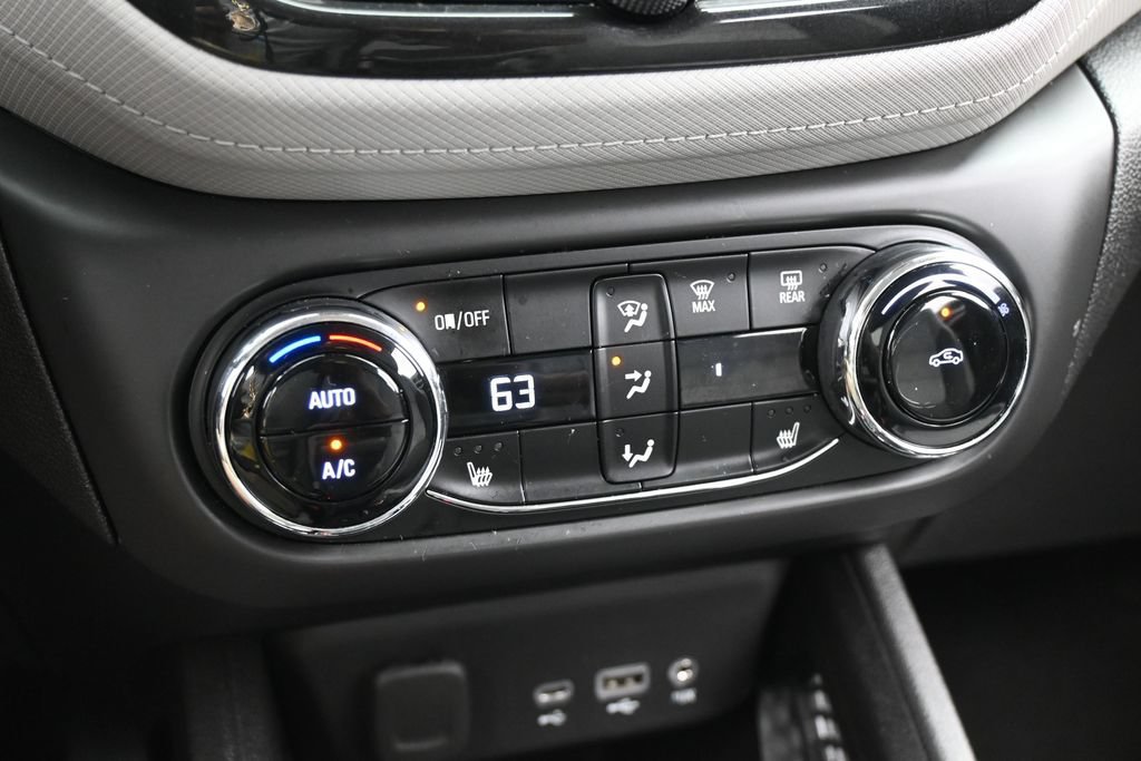 Used 2021 Chevrolet TrailBlazer LT w/ Convenience Package FWD image 19