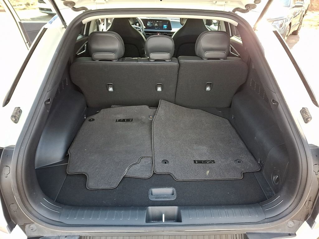 Used 2024 Kia EV6 Light image 29