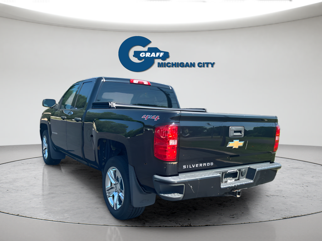 Used 2016 Chevrolet Silverado 1500 Custom w/ Custom Convenience Package AWD/4WD image 3