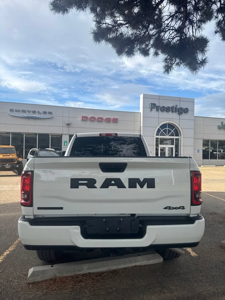 Used 2025 RAM 2500 Big Horn AWD/4WD image 3