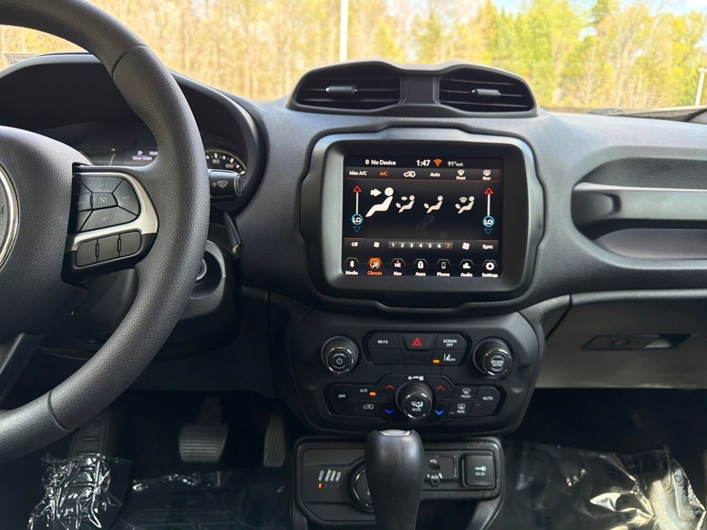 Used 2023 Jeep Renegade Latitude image 24