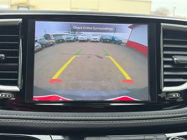 Used 2022 Chrysler Pacifica Touring AWD/4WD image 43