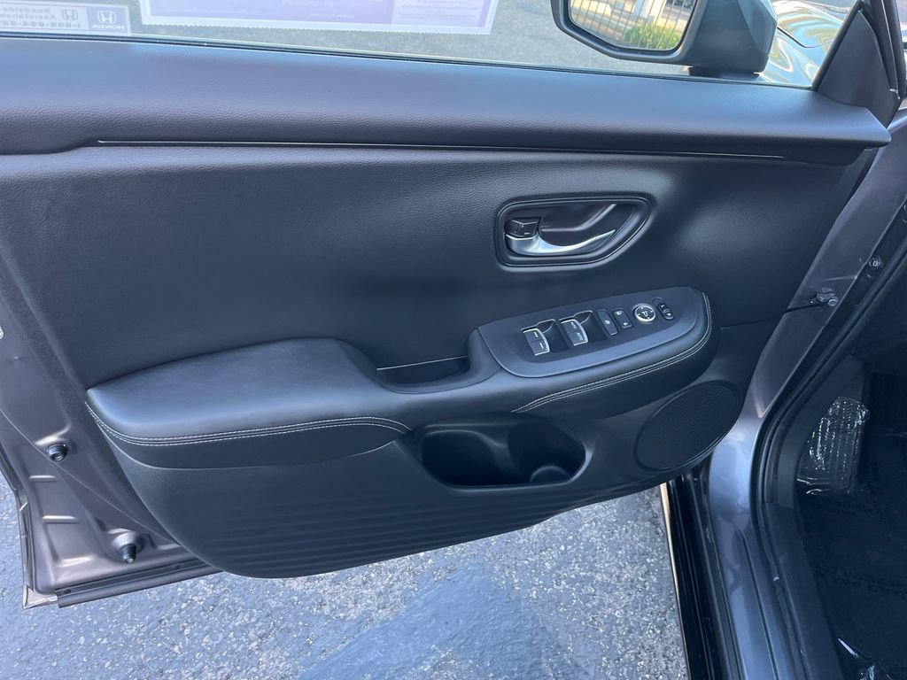 Used 2024 Honda HR-V EX-L image 16