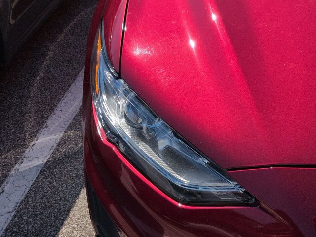 Used 2019 Ford Fusion SE image 12