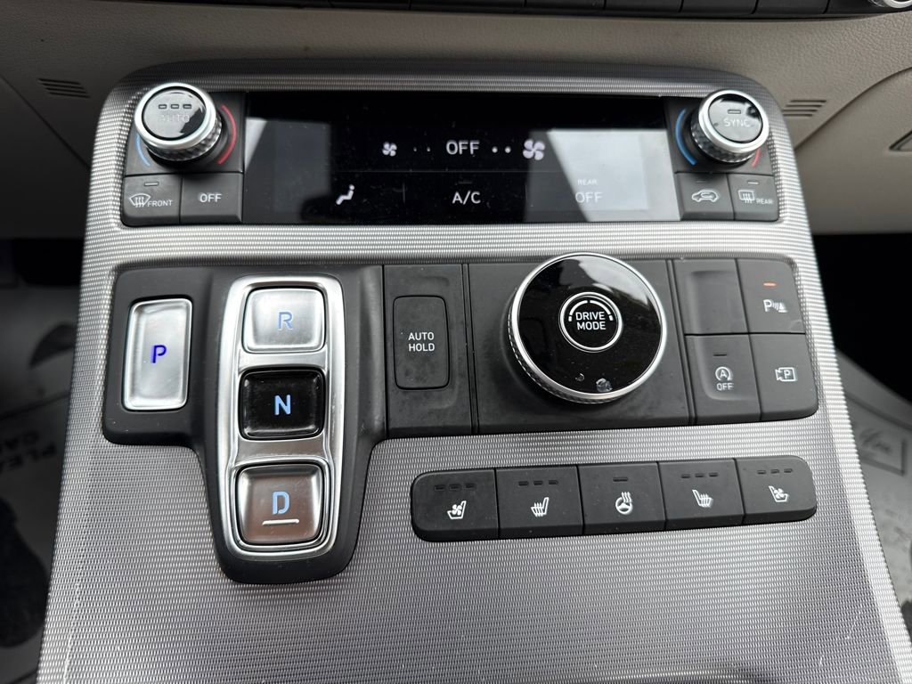Used 2023 Hyundai Palisade Calligraphy image 13