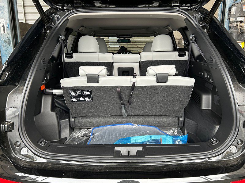 New 2025 Mitsubishi Outlander 4WD Plug-In Hybrid image 25