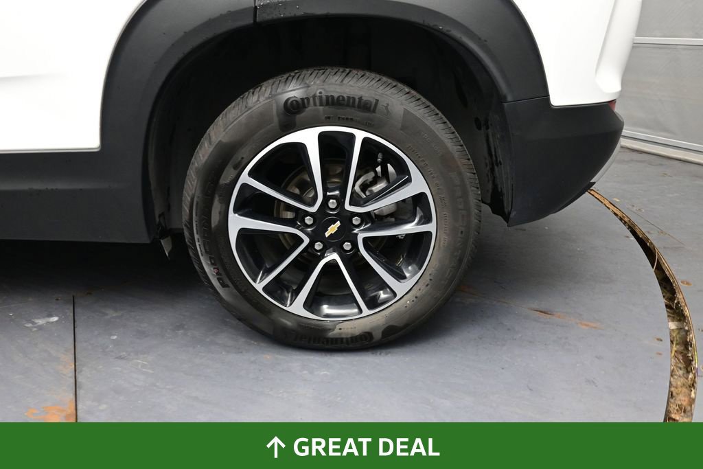 Used 2025 Chevrolet TrailBlazer LT AWD/4WD image 15