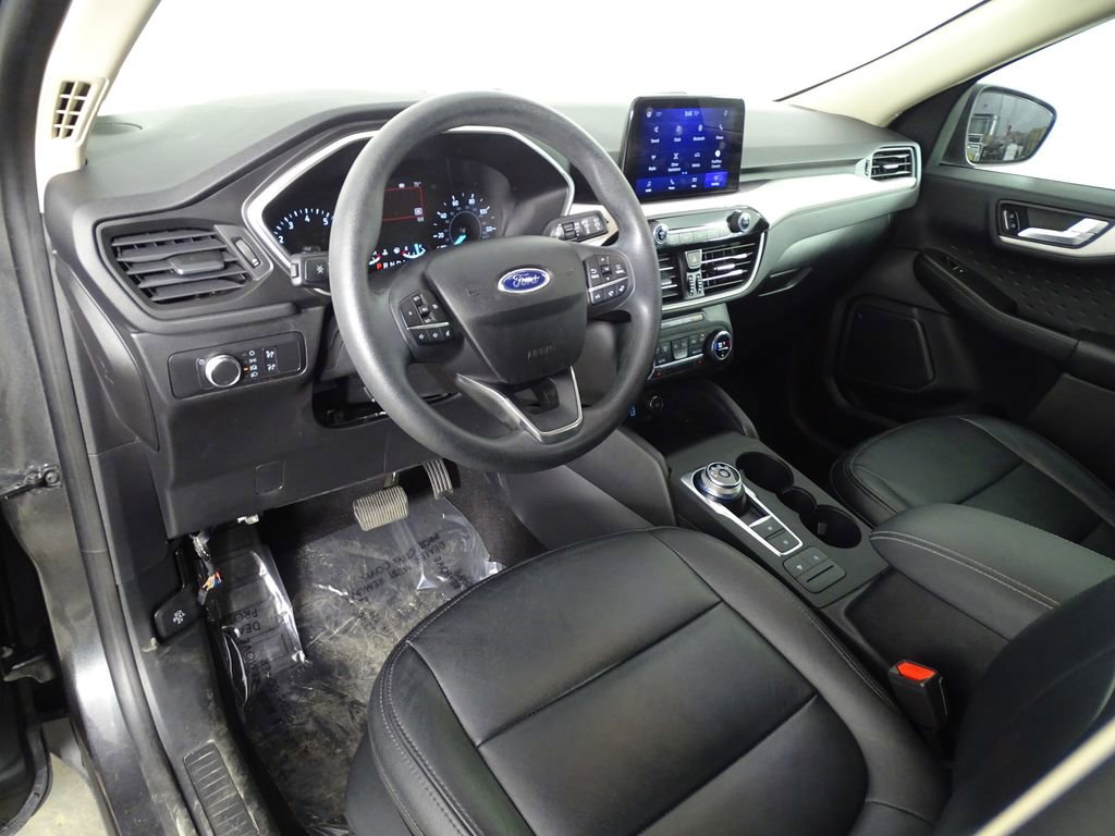 Used 2020 Ford Escape SE image 22