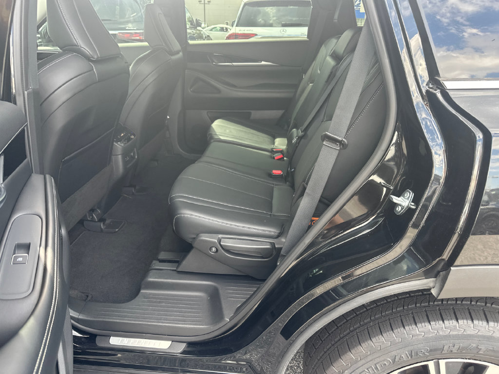 Used 2024 INFINITI QX60 Pure FWD image 17