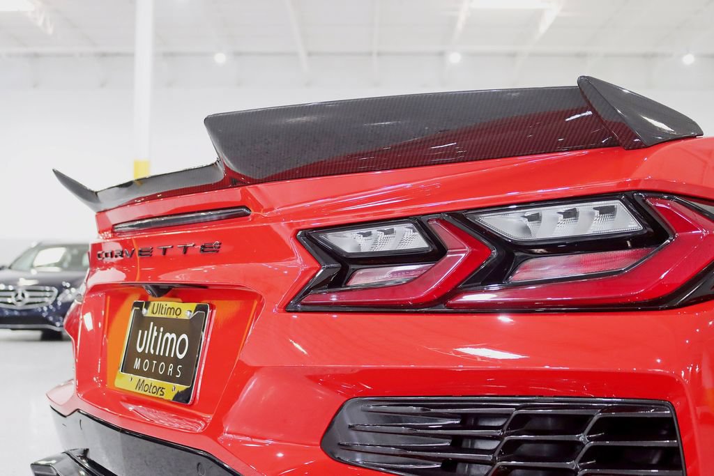 Used 2023 Chevrolet Corvette Z06 RWD image 16