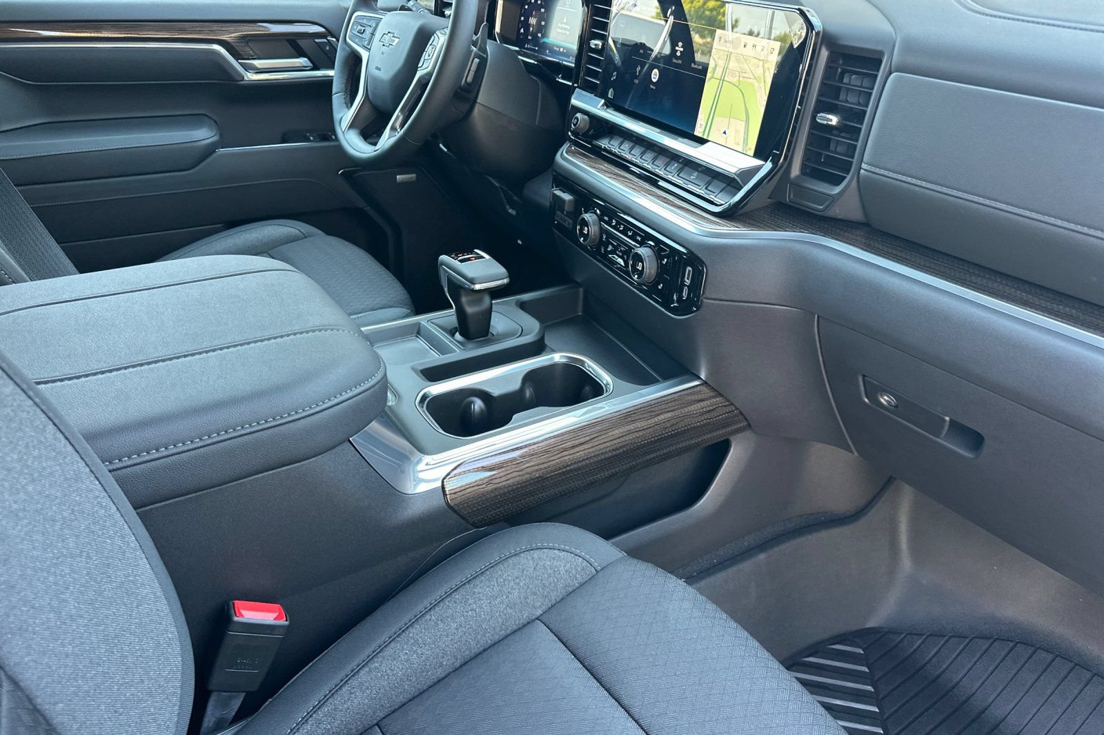 New 2026 Chevrolet Silverado 1500 LT Trail Boss w/ Convenience Package II AWD/4WD image 16