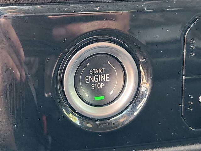 Used 2024 Chevrolet Silverado 1500 LT AWD/4WD image 20