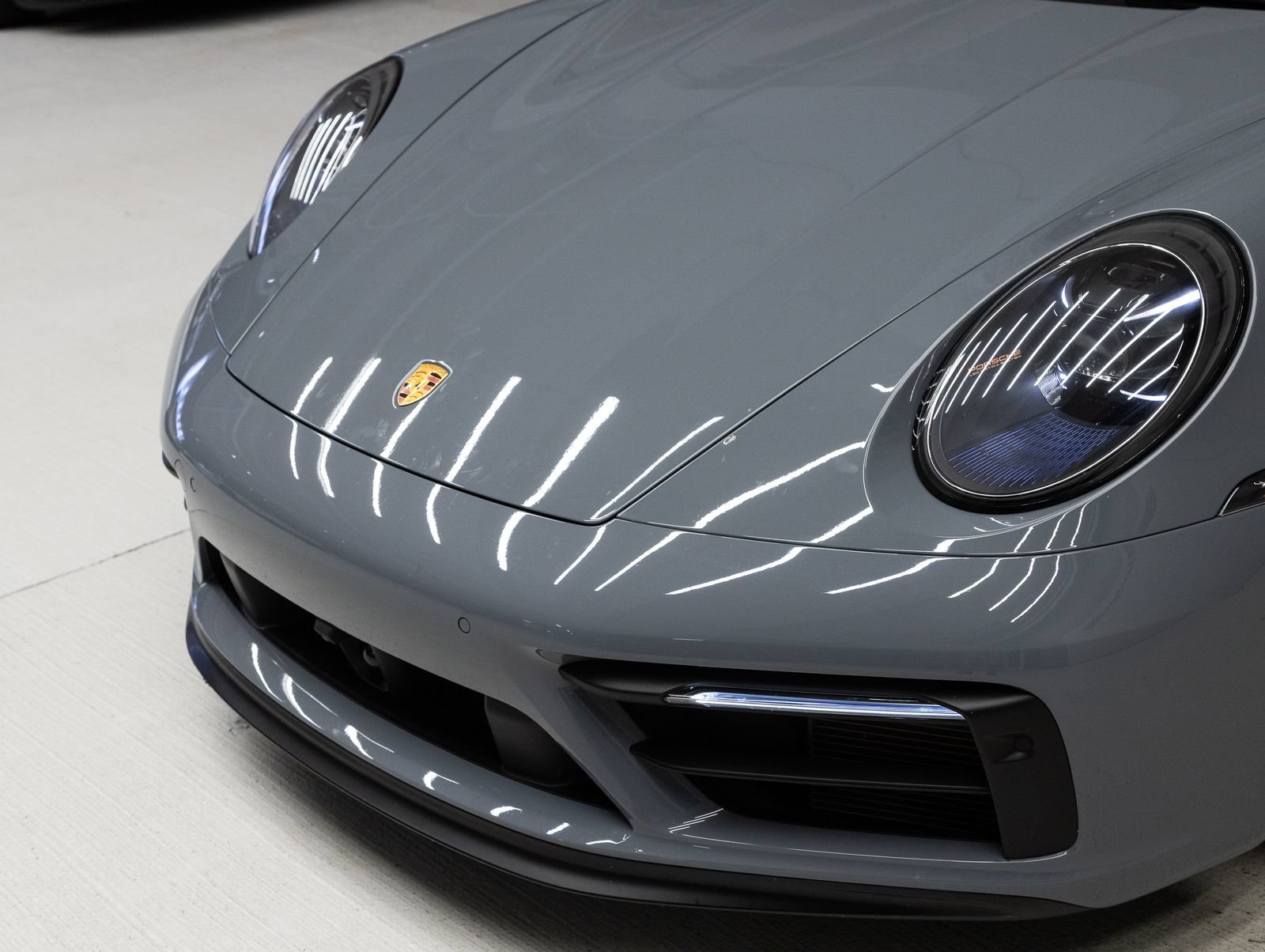 Certified 2023 Porsche 911 Carrera GTS RWD image 33