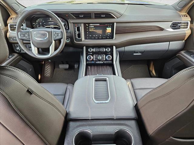 Used 2023 GMC Yukon XL Denali w/ Max Trailering Package AWD/4WD image 17