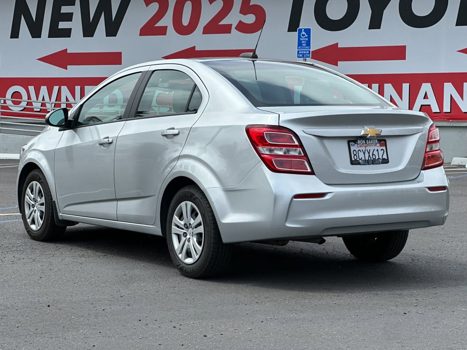 Used 2018 Chevrolet Sonic LS image 3