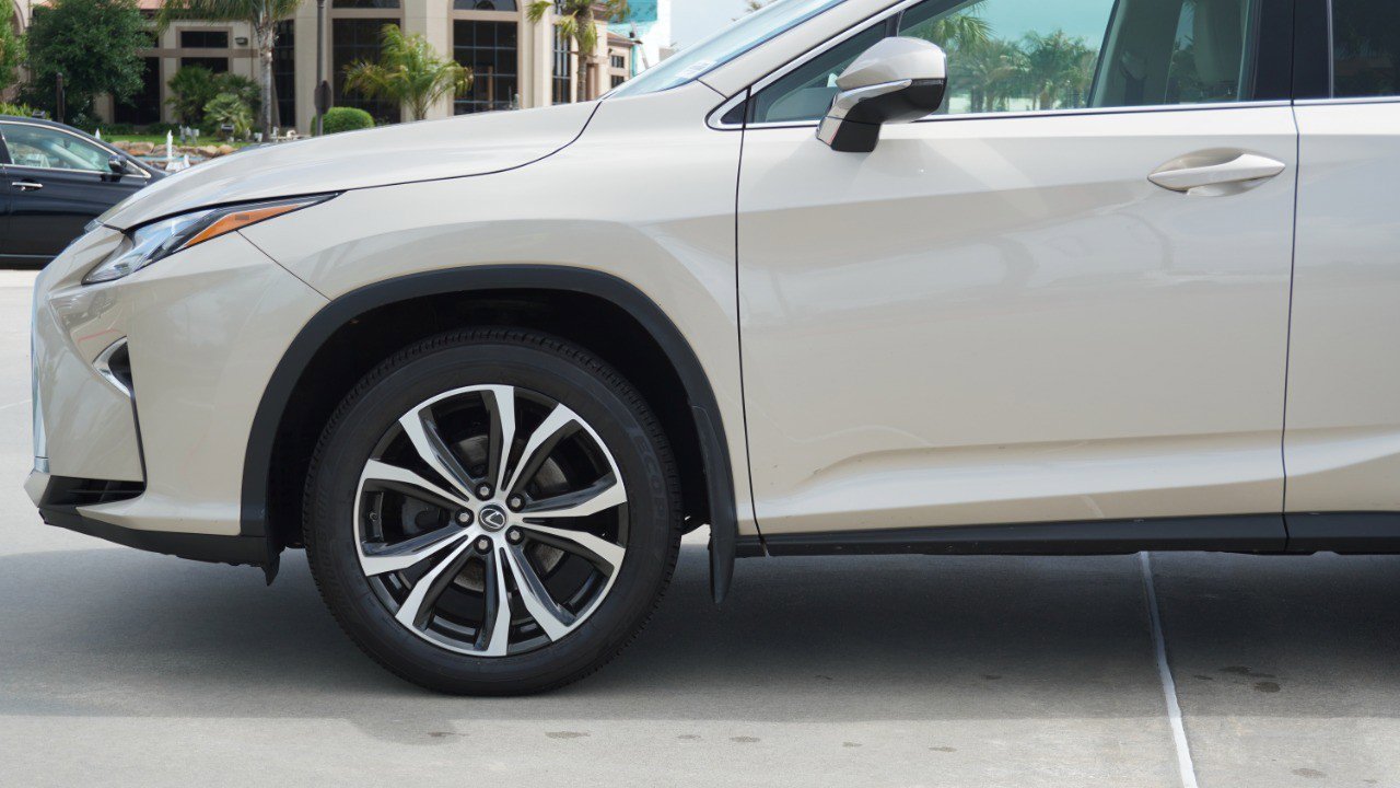 Used 2018 Lexus RX 450h AWD w/ Premium Package image 10