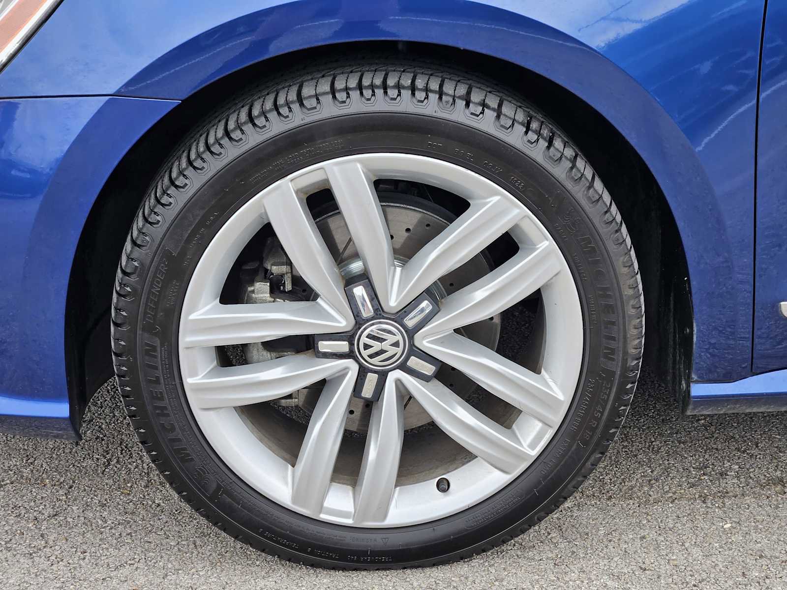 Used 2017 Volkswagen Passat 1.8T SE image 9