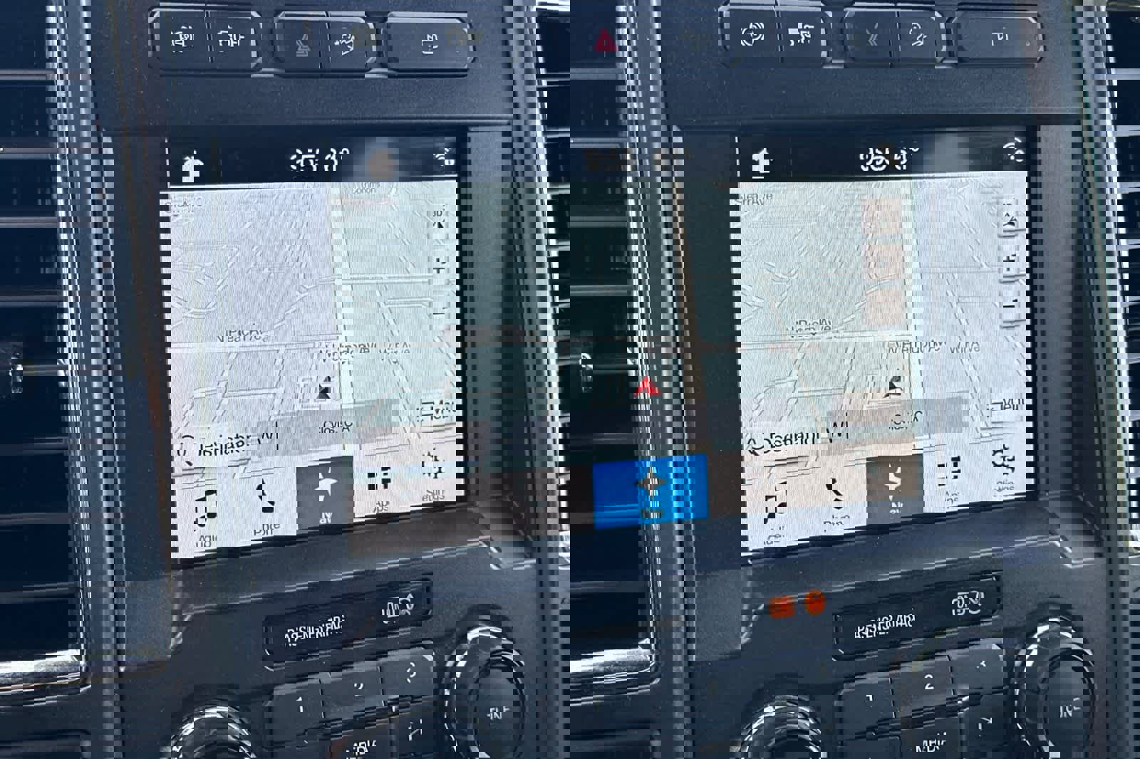 Used 2017 Ford F250 XLT w/ XLT Premium Package image 19