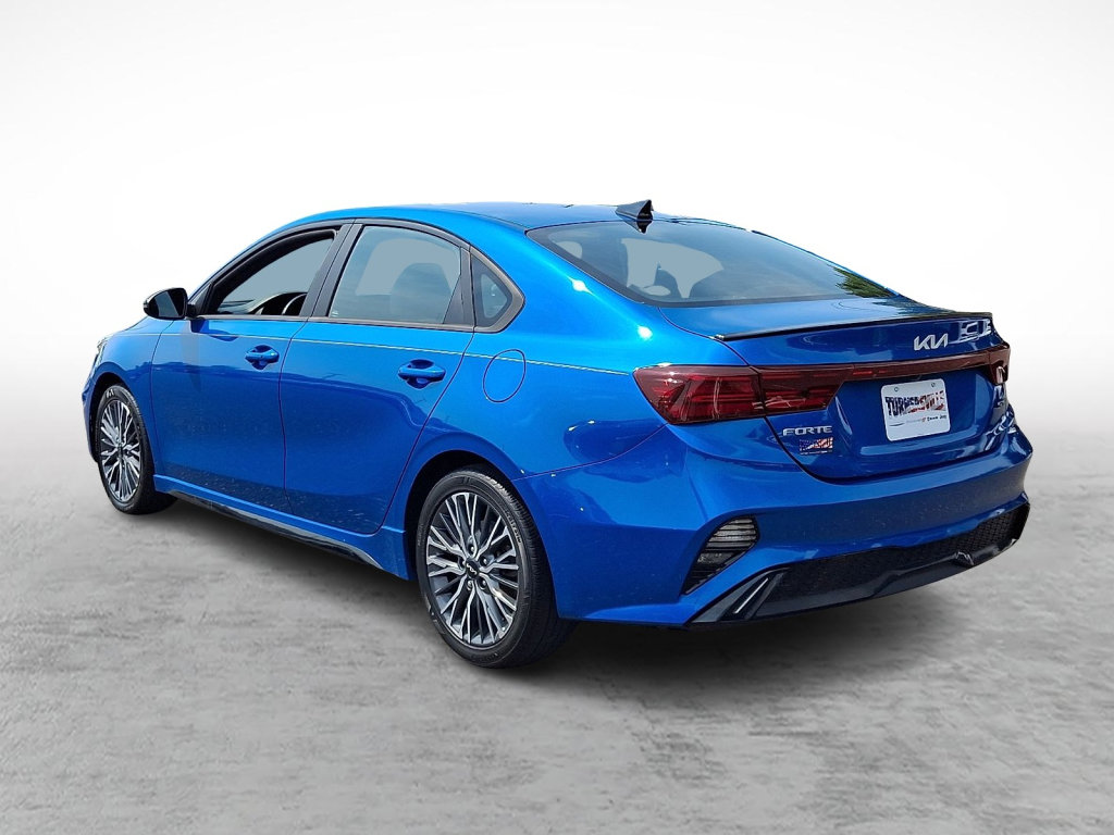 Used 2022 Kia Forte GT-Line w/ GT-Line Premium Package FWD image 3
