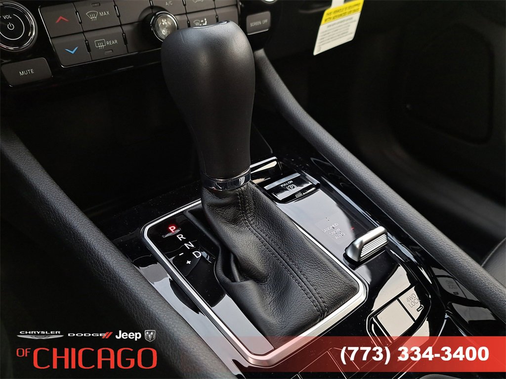 New 2026 Jeep Compass Latitude image 32