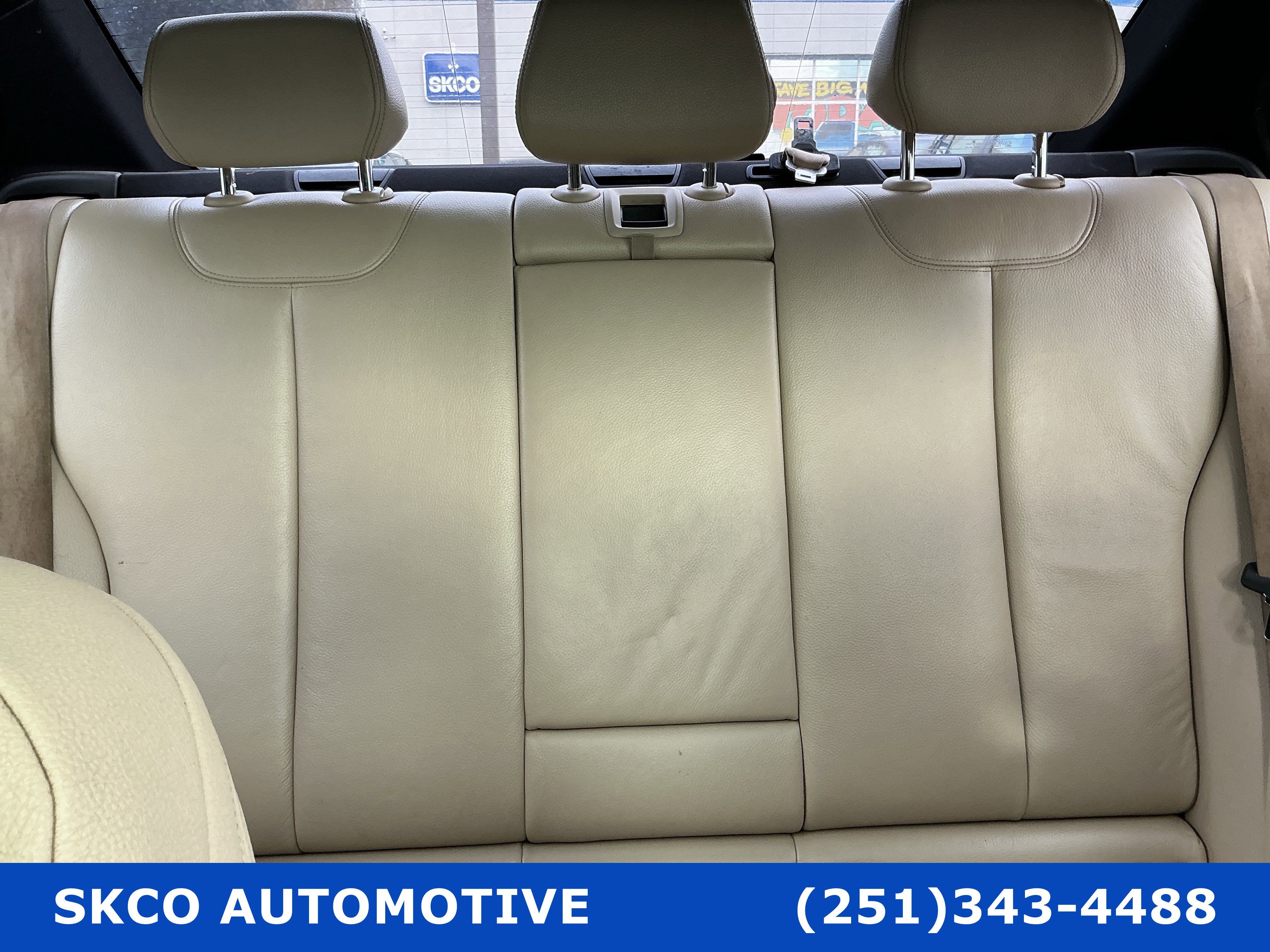 Used 2017 BMW 330i xDrive Sedan w/ Premium Package image 29