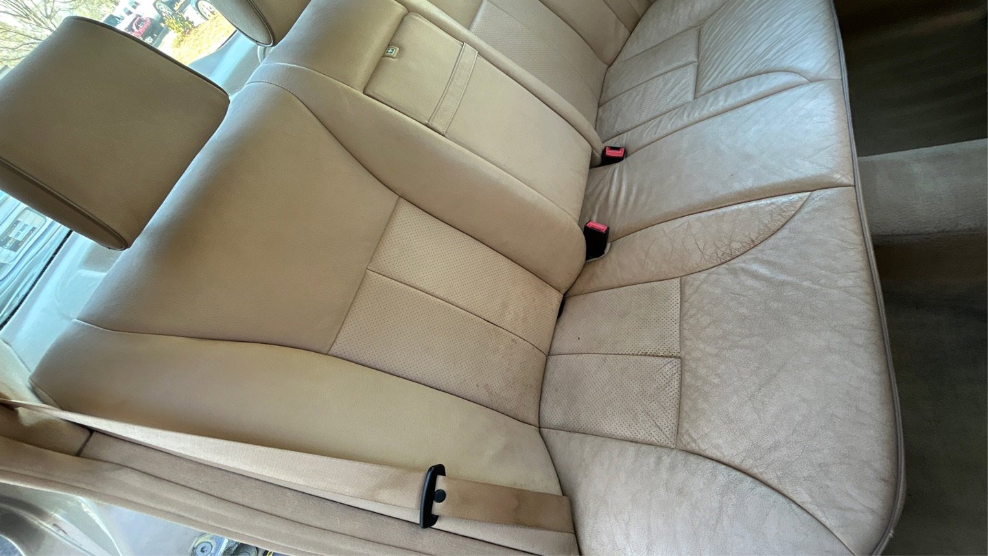 Used 2000 Mercedes-Benz E 320 Sedan image 27