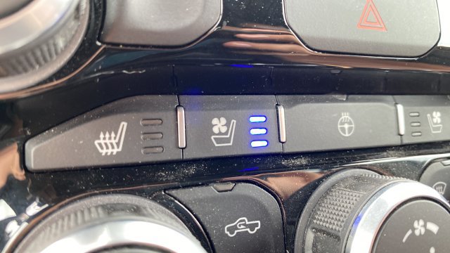 Used 2022 RAM 1500 Limited w/ Body Color Bumper Group AWD/4WD image 35