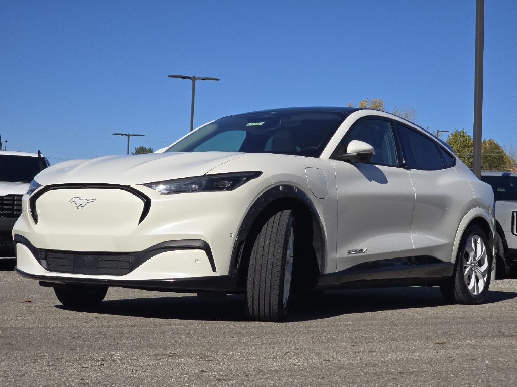 Used 2022 Ford Mustang Mach-E Premium w/ Ice White Appearance Package AWD/4WD image 11